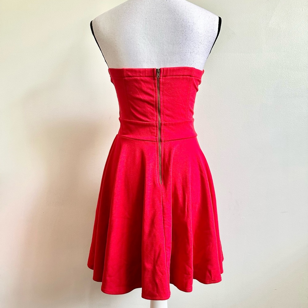 Red Dress - Picture 2 of 6